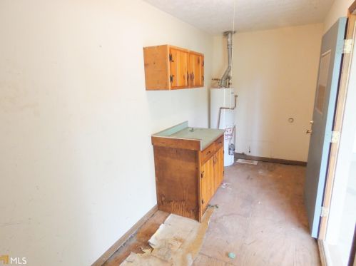 214 Orchard Rd, Rex GA 30273-1422 exterior