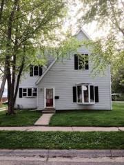 115 Badger St, Caledonia, MN 55921-1513
