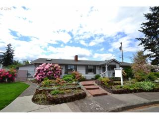 1815 Swank Ct, Springfield, OR 97477-3158