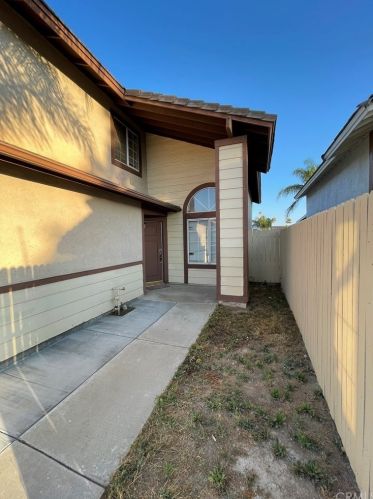 533 El Mirador Rd, Perris, CA 92571-3437