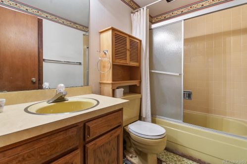 3912 Atchison Way, Denver CO  80014-7158 exterior