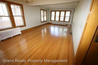 968 Goodrich Ave, Saint Paul MN  55105-3162 exterior