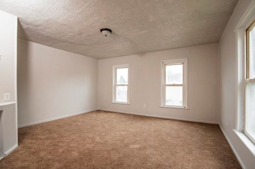 1350 Klobdenz Ave, Springfield OH  45504-2045 exterior