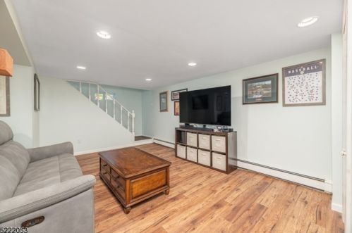 5 Cedar Ter, Dover NJ  07869-4802 exterior