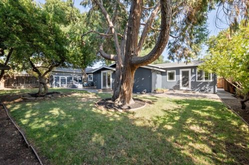 755 Diana Ave, Morgan Hill, CA 95037-4410