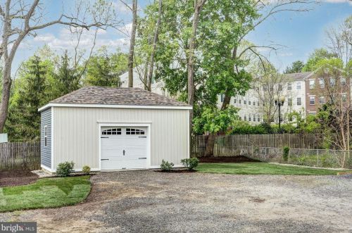 154 Ellis St, Tavistock NJ 08033-1827 exterior