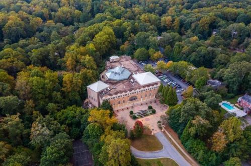 910 Barton Woods Rd, Atlanta GA  30307-1308 exterior