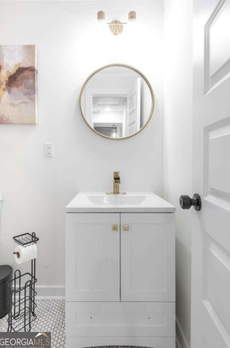 1645 Evans Dr, Atlanta GA  30310-4501 exterior