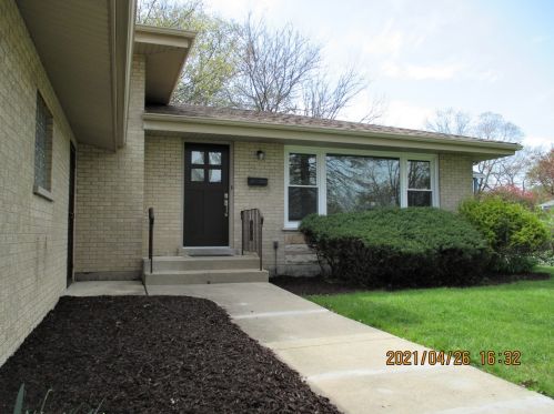 18452 Center Ave, Homewood, IL 60430-3553