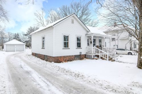 409 Grant St, Rollo, IL 60518-8187
