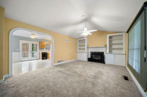 506 Rose Creek Trce, Holly Springs, GA 30189-6180
