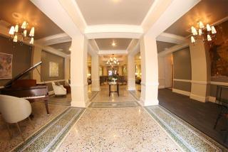 345 Granby St, Norfolk VA  23510-1909 exterior