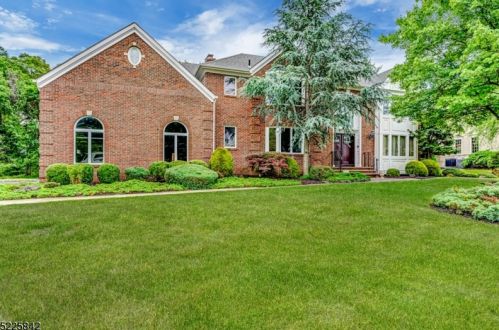 22 Totten Dr, Bridgewater, NJ 08807-2367