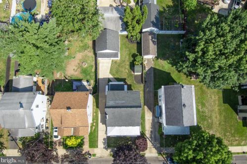 34 Lillian Ave, Trenton, NJ 08610-3917