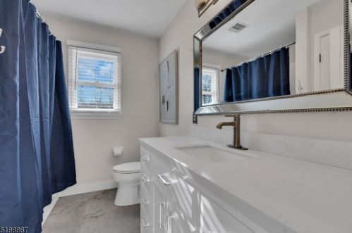 15 David Dr, Dover NJ  07869-3728 exterior
