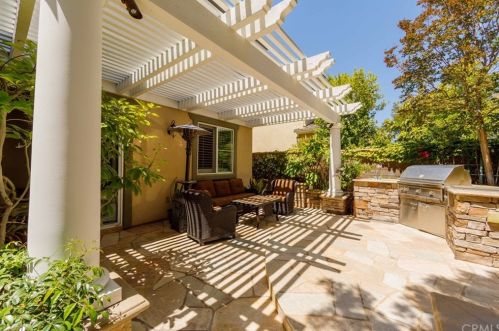 30 Juneberry, Irvine CA  92606-4503 exterior