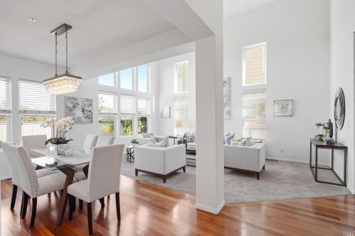204 Waterside Cir, San Rafael, CA 94903-2794