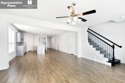 2425 Trickling Crk Dr, Garland TX 75041-2145 exterior