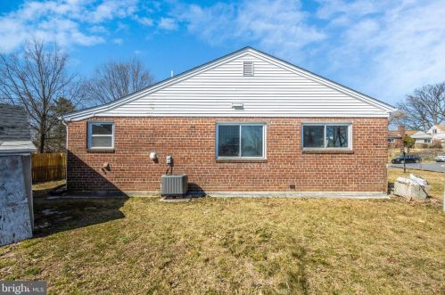 8107 Lockney Ave, Silver Spring MD 20912-7304 exterior