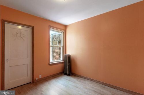 5533 4 St, Philadelphia PA 19140-2417 exterior