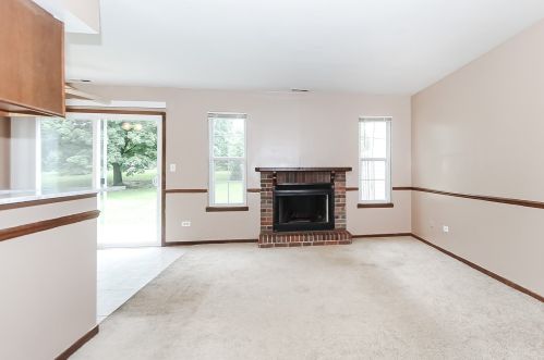 760 Brittany Ln, Island Lake, IL 60042-8805