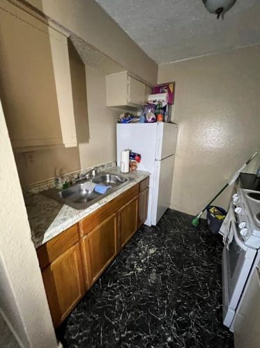 1341 Fogg St, Fort Worth TX  76115-6136 exterior