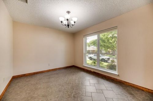 1307 Branch Hollow Dr, Carrollton TX  75007-1089 exterior