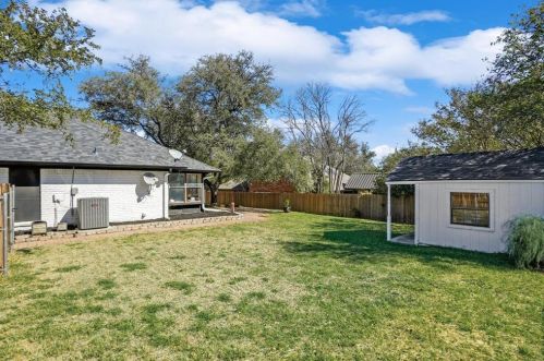 8708 Lake Country Dr, Fort Worth TX  76179-2802 exterior