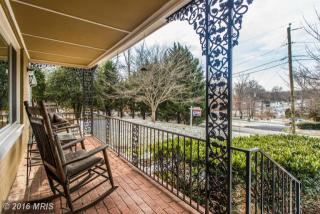 3133 Robert Evans Dr, Fairfax, VA 22031-2604
