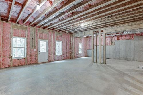 601 Lakeview Bnd Cir, Jefferson GA  30549-7061 exterior