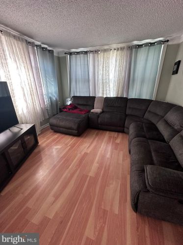 604 Johnston Ave, Trenton, NJ 08629-1114