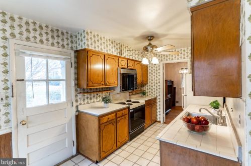 11407 Newport Ml Rd, Silver Spring MD exterior