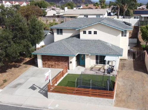 10143 Carreta Dr, Santee, CA 92071-4917