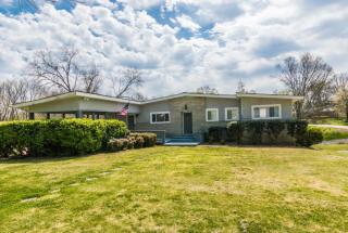 4504 Locksley Ln, Chattanooga, TN 37416-2912