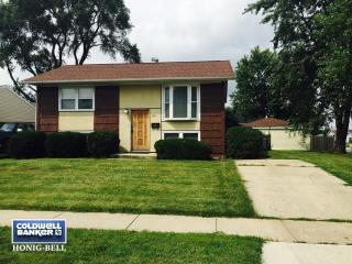 200 Hayes Ave, Romeoville, IL 60446-1710