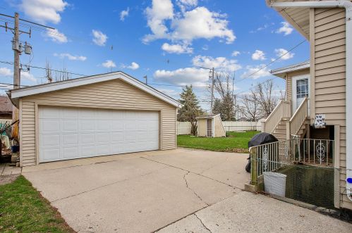 16721 Oconto Ave, Tinley Park, IL 60477-2661