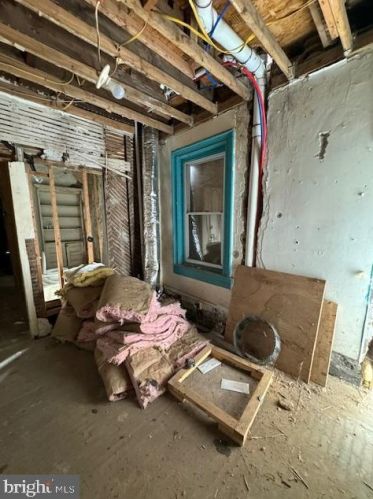 129 63rd St, Philadelphia PA 19142-2303 exterior