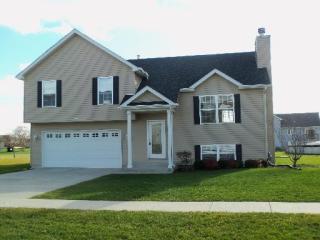 1845 Eagle Dr, Morris, IL 60450-6818