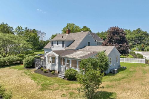 35 Artwill Ave, Portsmouth, NH 03801-5401