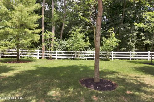 69 Riverdale Ave, Greenwich CT  06831-5054 exterior