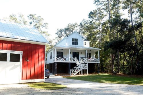 237 Warren Dr, Mcclellanville, SC 29458-9756