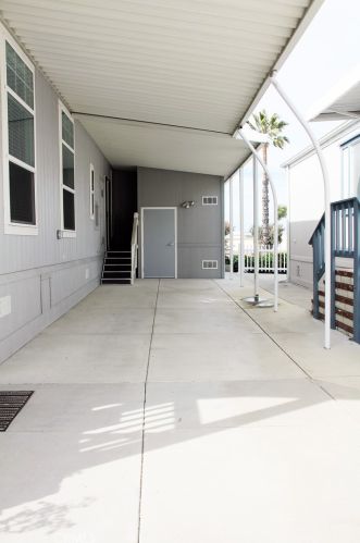 2550 Pacific Coast Hwy, Torrance CA  90505-7045 exterior