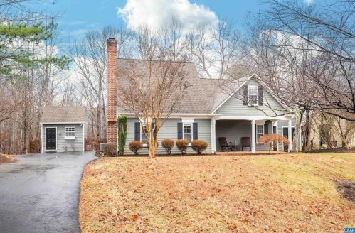 308 Starcrest Rd, Charlottesville, VA 22902-7288