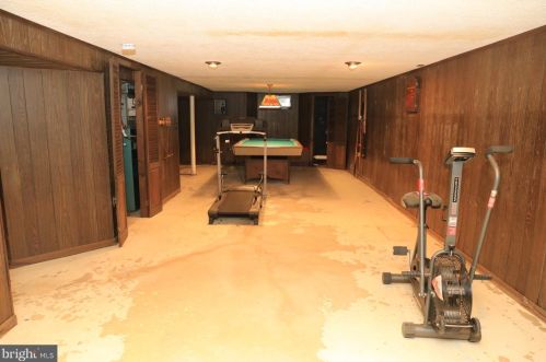 20 Apollo Dr, Trenton NJ  08620-1004 exterior