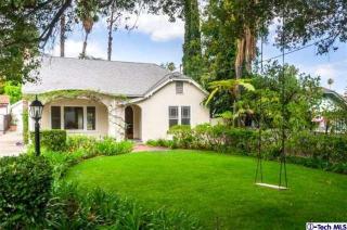 1226 Holliston Ave, Pasadena, CA 91104-3018