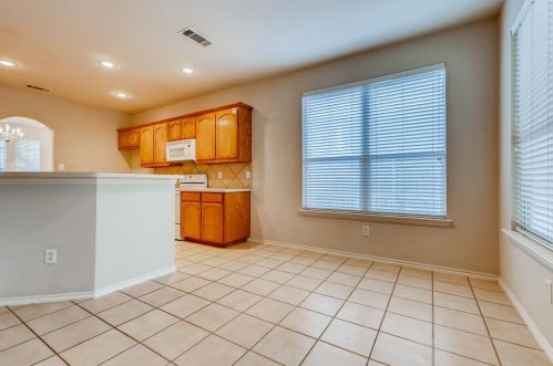 5841 Pearl Oyster Ln, Fort Worth TX  76179-7563 exterior