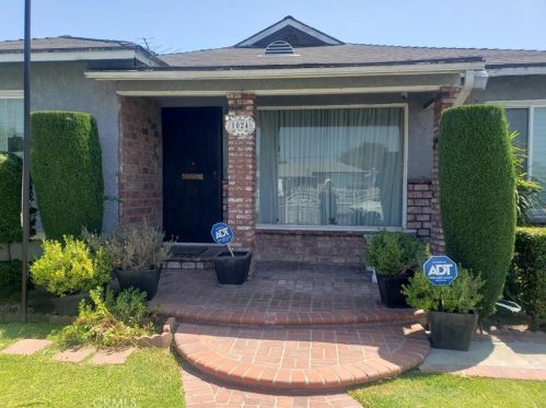 1024 Stockwell St, Compton, CA 90222-3321