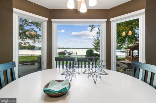 1258 River Rd, Shady Side MD 20764-9694 exterior