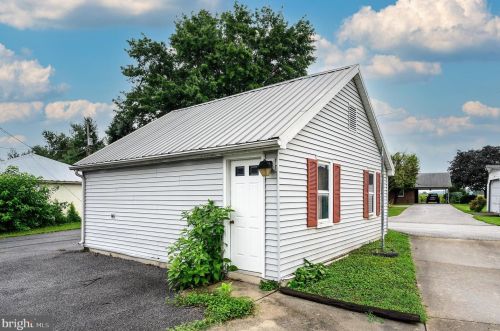 1000 York St, Hanover PA 17331-3359 exterior