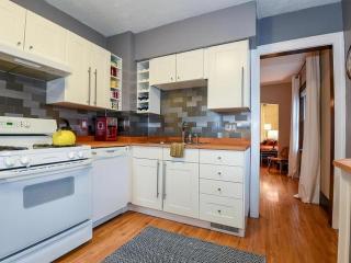 3430 Buchanan St, Minneapolis MN  55418-1404 exterior